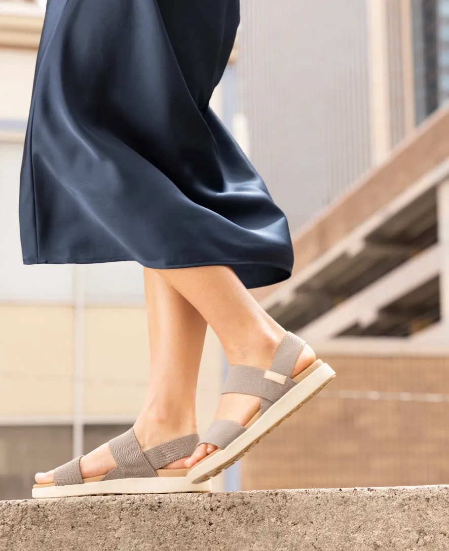 Women's Elle Backstrap Sandal  |  Faded Denim/Skyway,Soft Comfortable Sandals