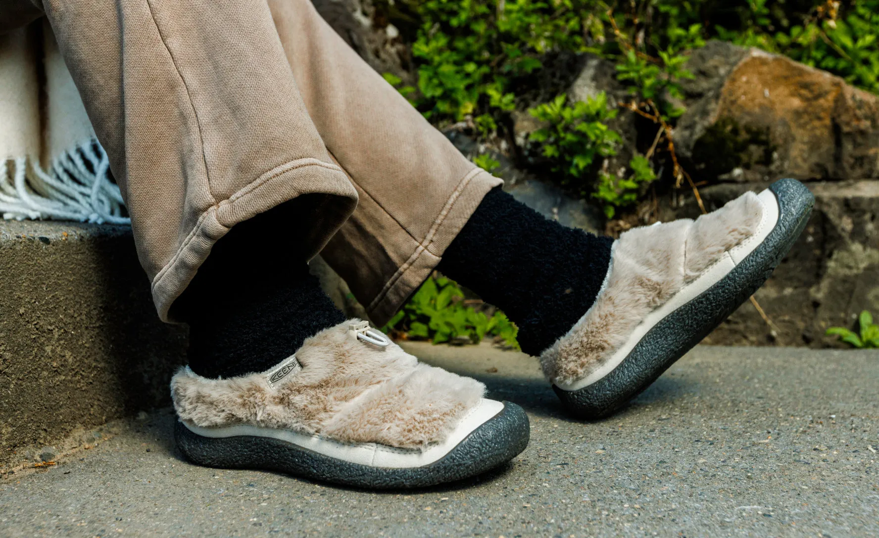 Women's Howser III Slide  |  Silver Lining/Canteen,Comfort