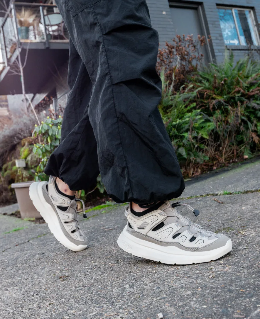 Women's WK450 Walking Sandal  |  Black/Black,Soft Comfortable Sandals
